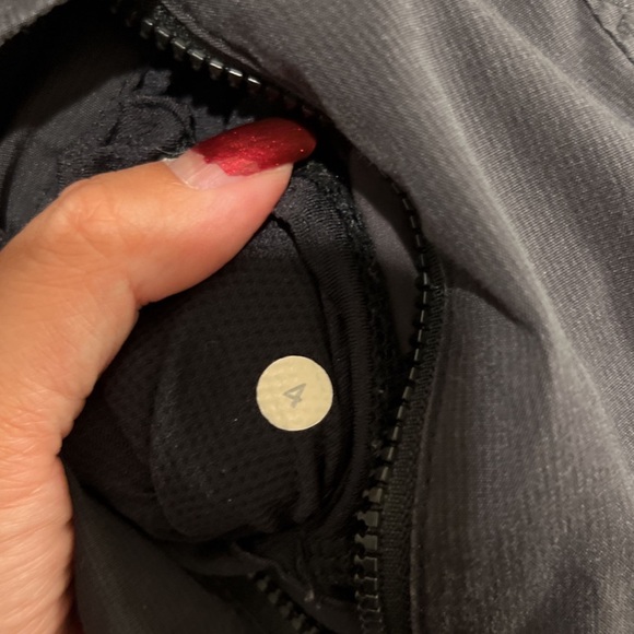 Lululemon Spring Forward Jacket Black Sz. 4 - Picture 7 of 8